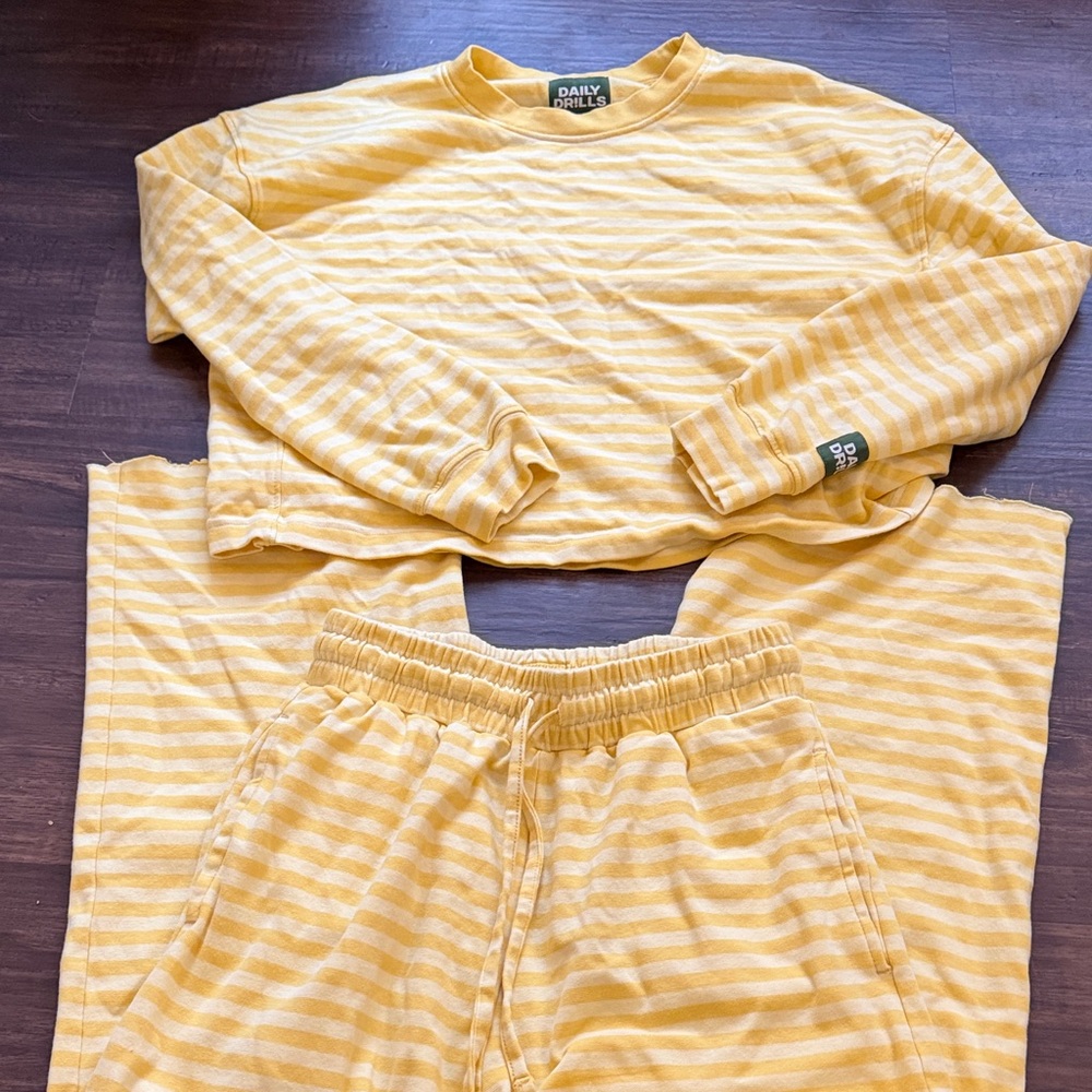 Daily Drills yellow stripe set XS/S